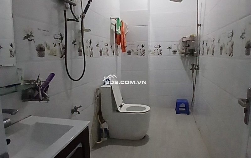 Bán nhà 3 tầng, 3PN Trần Thị Điệu, Phước Long, TP HCM. DT 95m2, SH, giá 7.35 tỷ. LH 0933125879